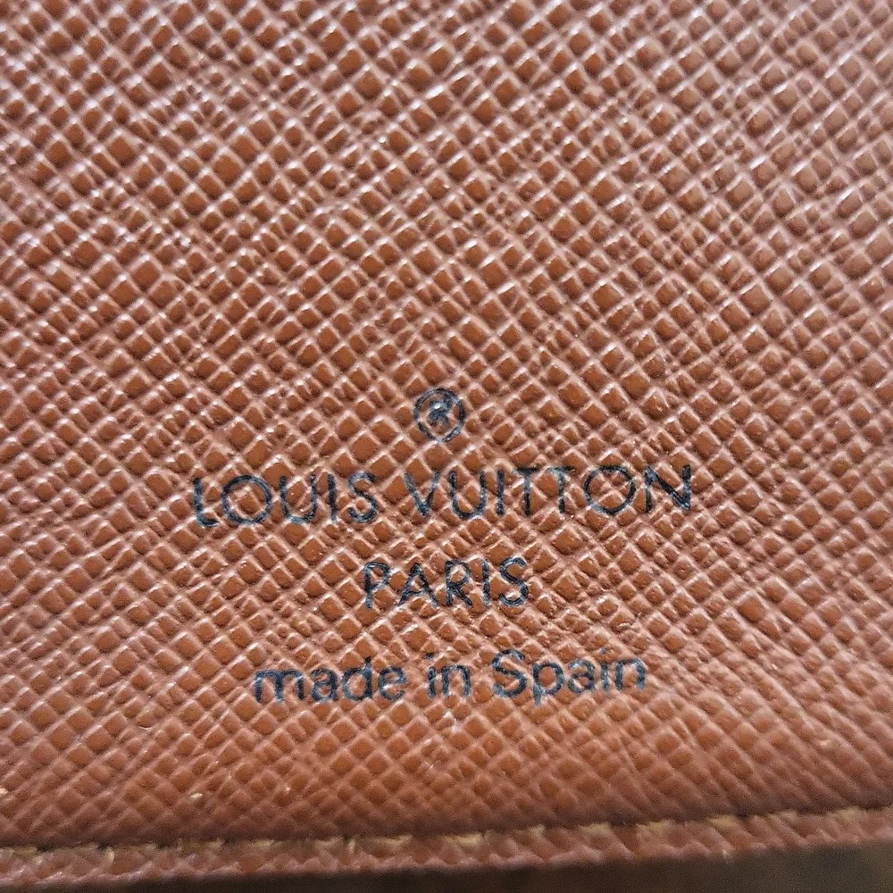 Louis Vuitton KISSLOCK WALLET - Picture 9 of 9